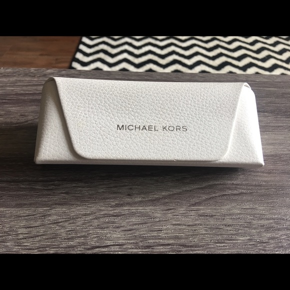 Michael Kors MK3012 Adriana IV - Picture 3 of 8